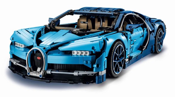 LEGO Technic, Bugatti Chiron (42083), Front View