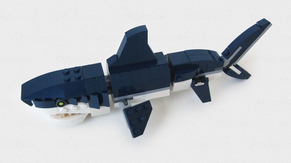 LEGO Creator, Deep Sea Creatures (31088), Shark, Left