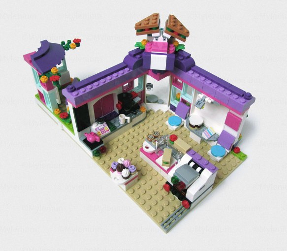 LEGO Friends, Emma's Art Café (41336), Interior