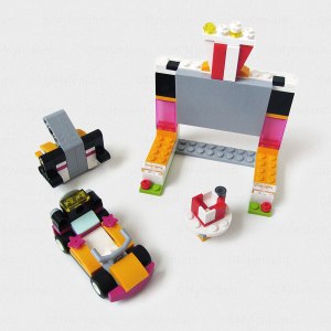 LEGO Friends, Drifting Diner (41349), Details