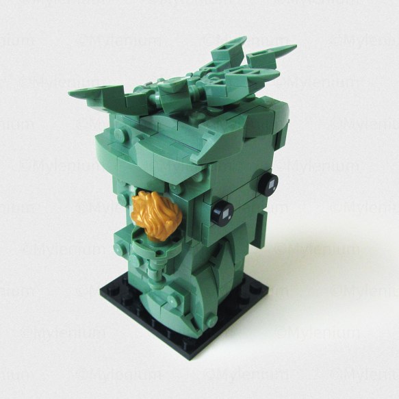 LEGO Brickheadz, Lady Liberty (40367), Front Right View