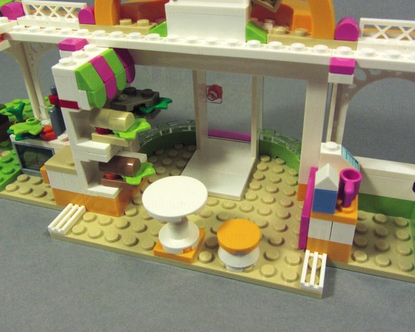 LEGO Friends, Heartlake City Organic Café (41444), Building, Center Section