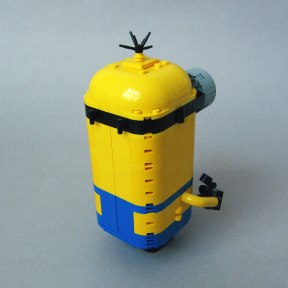LEGO Minions, Brick-built Minions and their Lair (75551), Kevin, Back Right View
