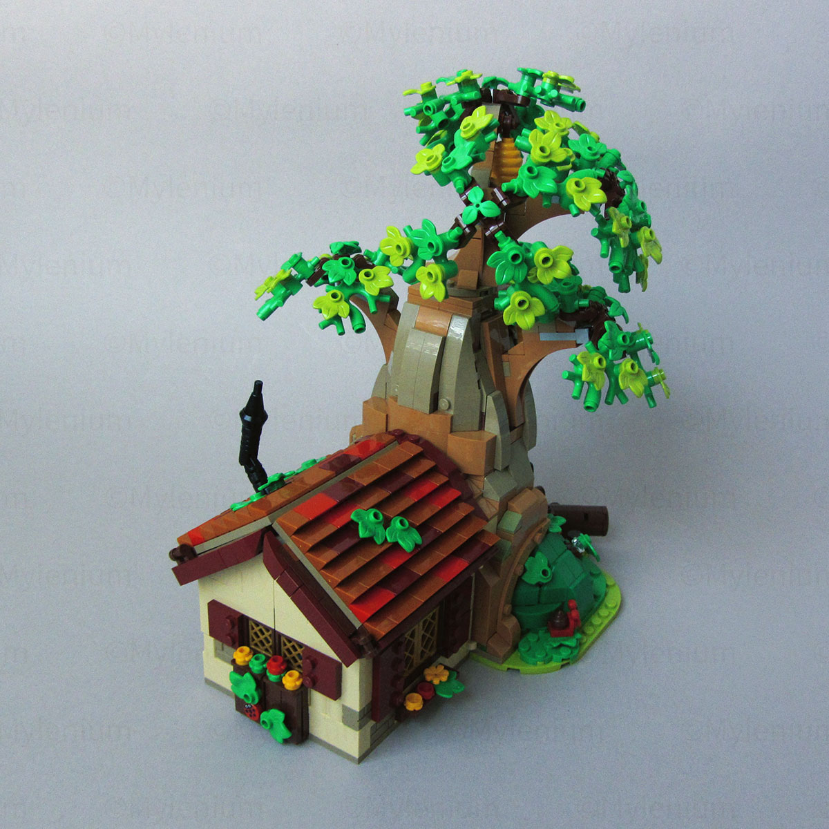 LEGO Ideas, Winnie the Pooh (21326), Aft Right View