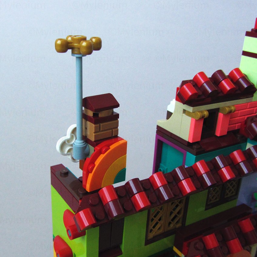 LEGO Disney, The Madrigal House (43202), Detail Chimney