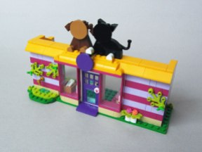 LEGO Friends, Pet Adoption Café (41699), Front Left View
