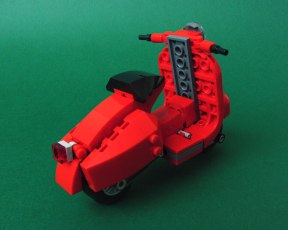 LEGO Creator, Vespa (40517), Aft Right View