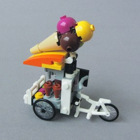 LEGO Creator, Downtown Noodle Shop (31131), Bicycle, Left View
