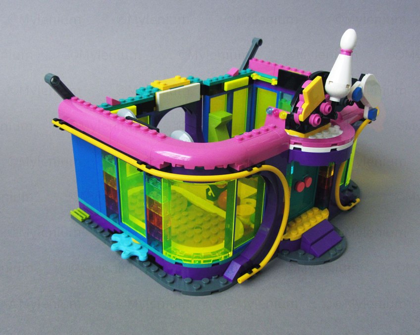 LEGO Friends, Roller Disco Arcade (41708), Closed, Front Right View