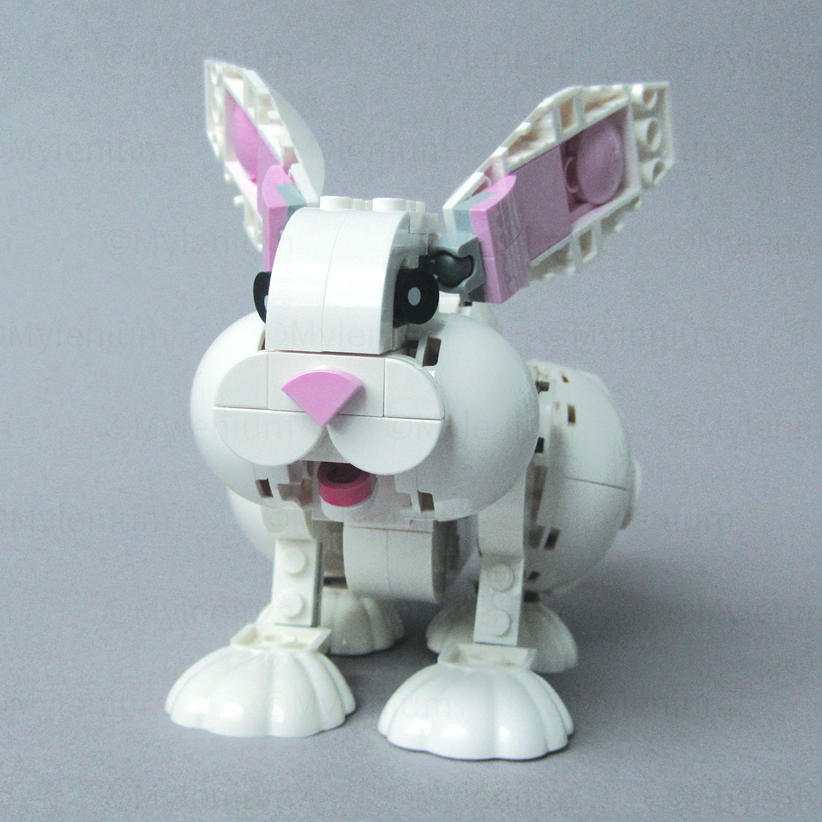LEGO Creator, White Rabbit (31133), Rabbit, Front View