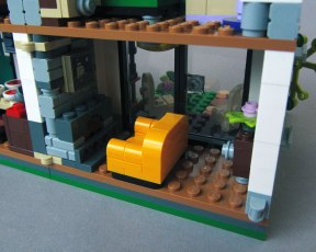 LEGO Creator, Cozy House (31139), Living Room